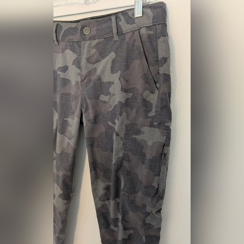 Prana Women's Camouflage Camo Cargo Ankle Jogger Pants Size 6 Gray EUC - Picture 5 of 11